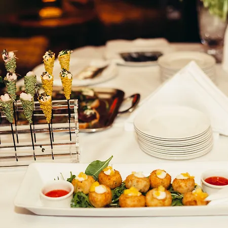 Royal Townhouse 호텔 4*