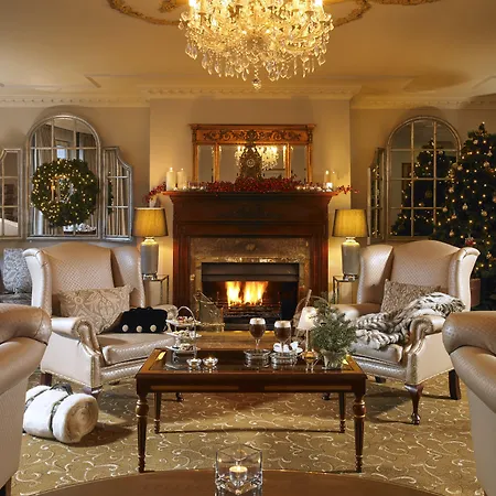 Отель Royal Townhouse 4*