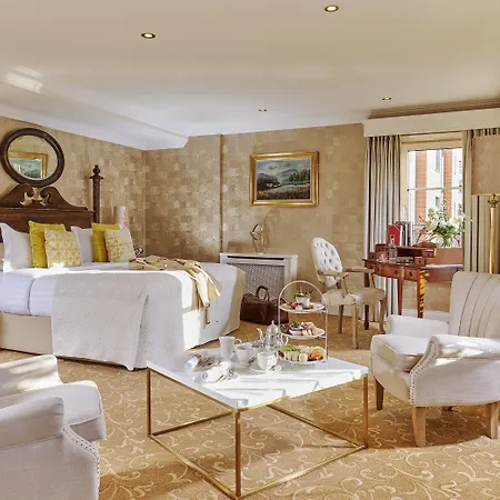 Royal Townhouse Отель