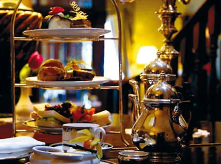 Royal Townhouse ホテル 4*